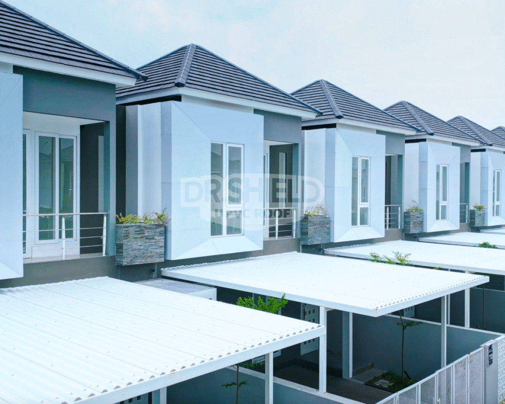 Pemasangan Atap UPVC DR.SHIELD Single Wall OD 880 Greca White di Permata Orchard Gresik