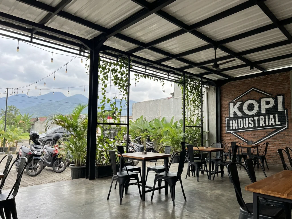 Inspirasi Atap Cafe untuk Menciptakan Area Outdoor yang Estetik